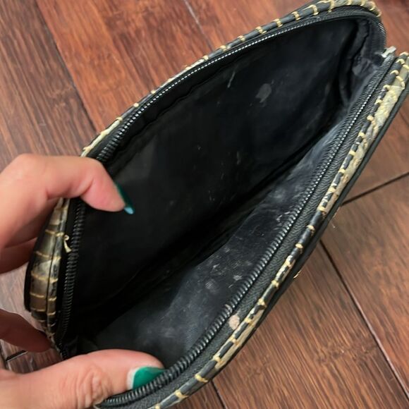 Camouflage Makeup Pouch - Zip Around Case - Like New Nylon - Washable - Picture 2 of 3